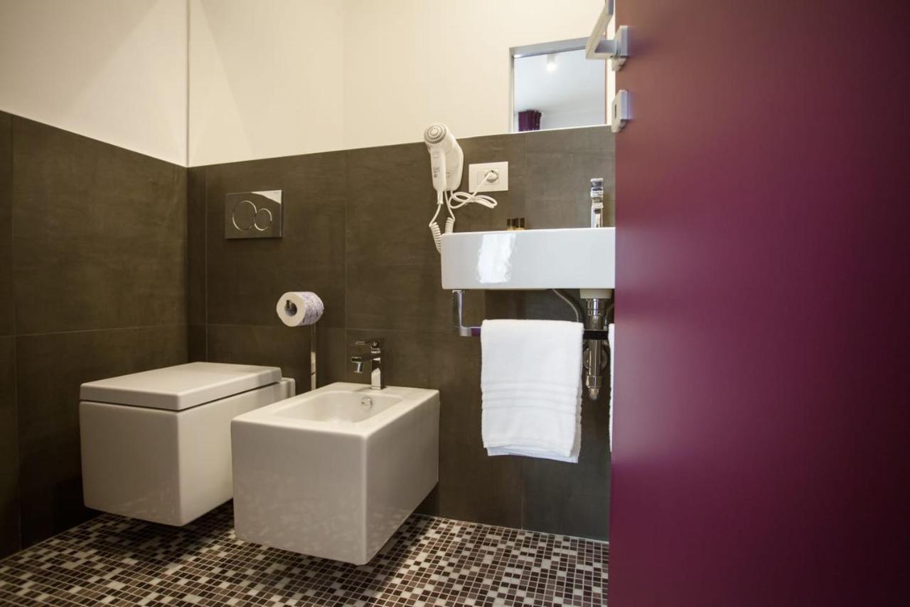Dimora Mefite-Camere Con Bagno Privato E Self Check-In 马泰拉 外观 照片