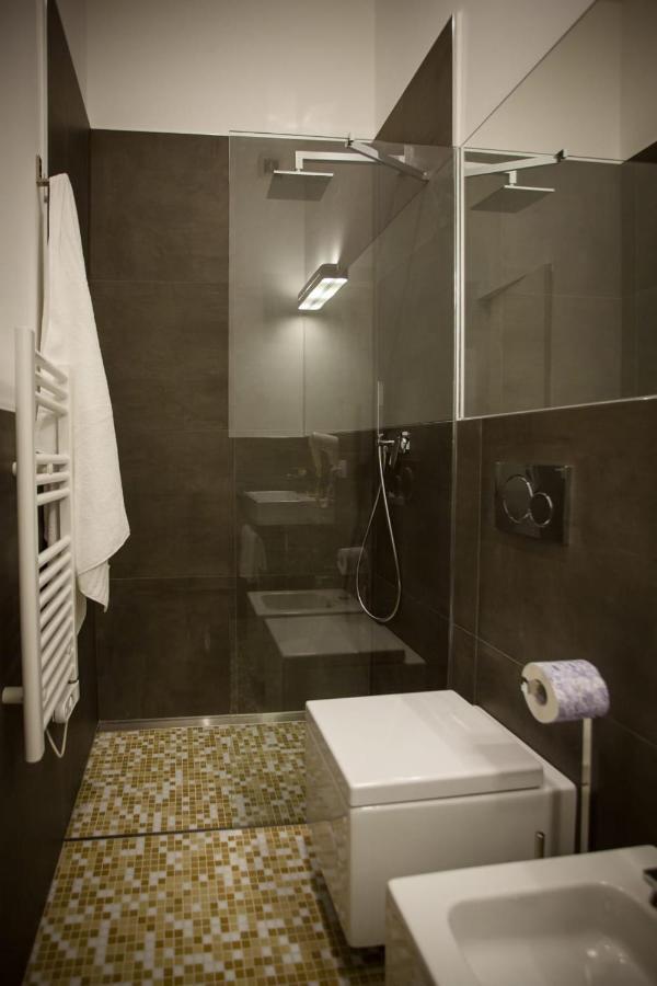 Dimora Mefite-Camere Con Bagno Privato E Self Check-In 马泰拉 外观 照片