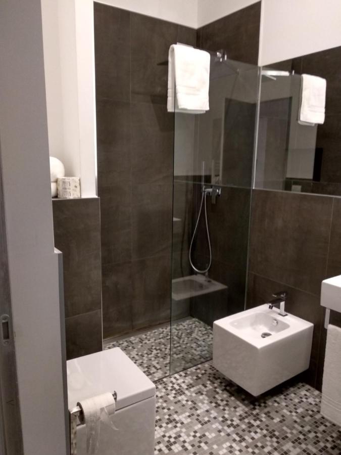 Dimora Mefite-Camere Con Bagno Privato E Self Check-In 马泰拉 外观 照片