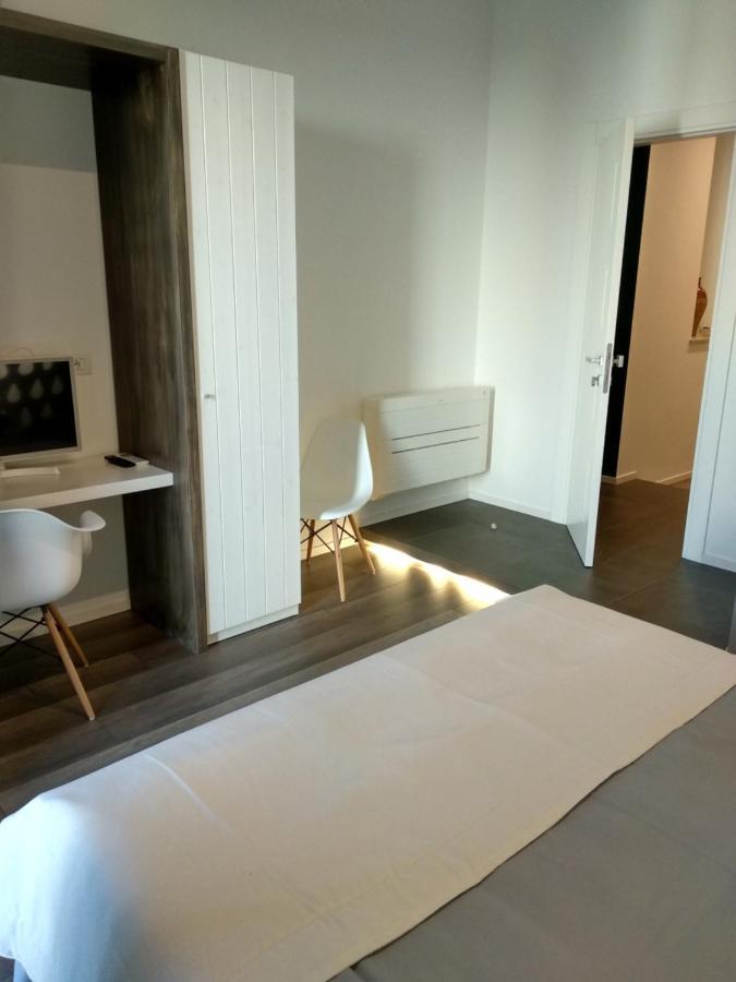 Dimora Mefite-Camere Con Bagno Privato E Self Check-In 马泰拉 外观 照片
