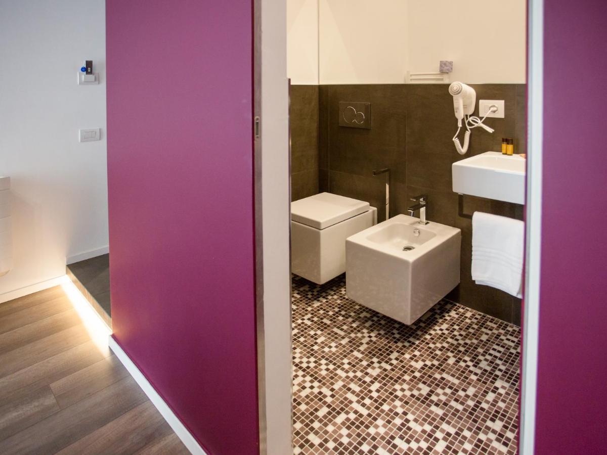 Dimora Mefite-Camere Con Bagno Privato E Self Check-In 马泰拉 外观 照片