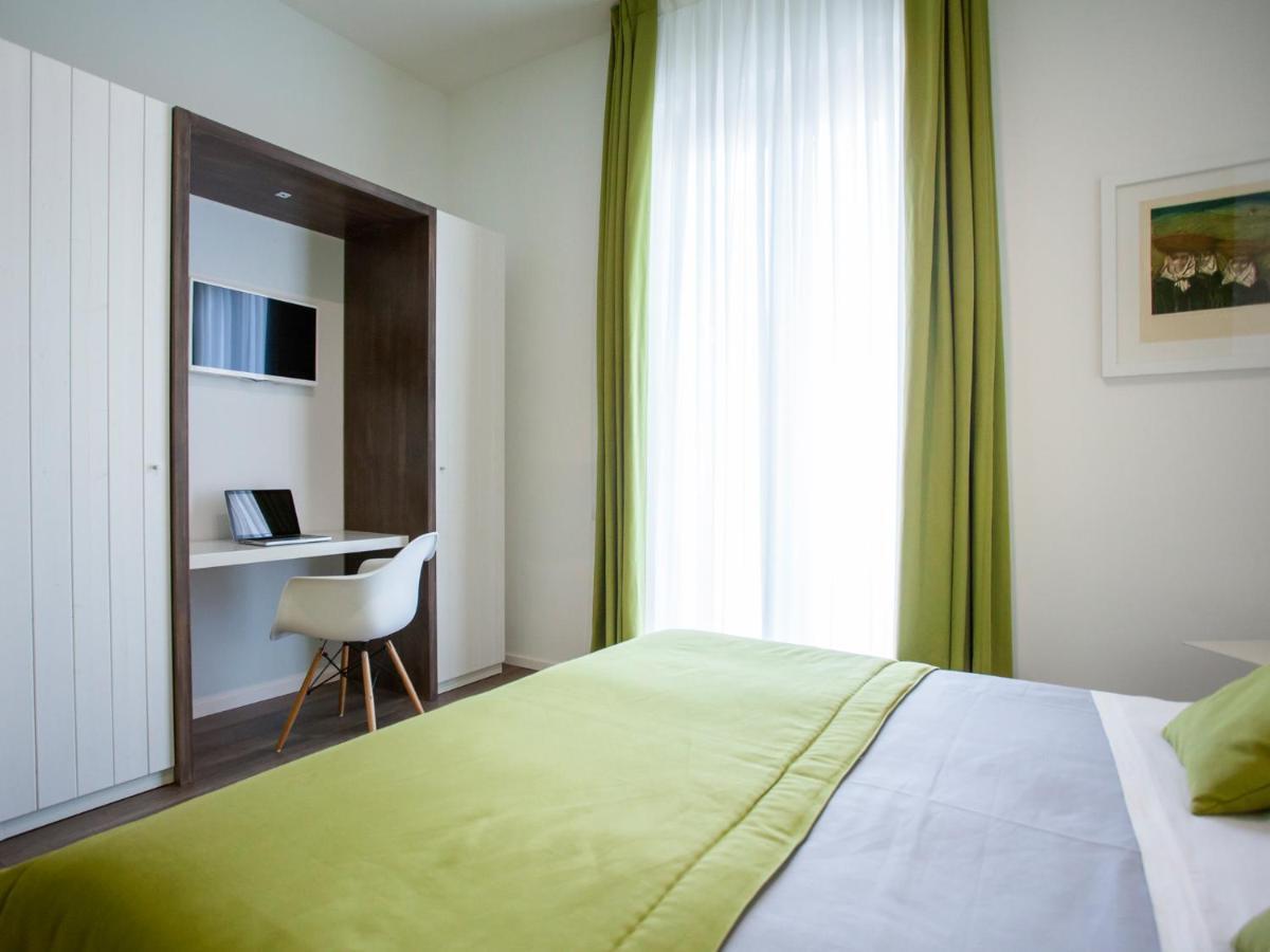 Dimora Mefite-Camere Con Bagno Privato E Self Check-In 马泰拉 外观 照片